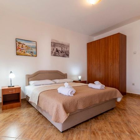 Villa Savovic Petrovac Екстер'єр фото