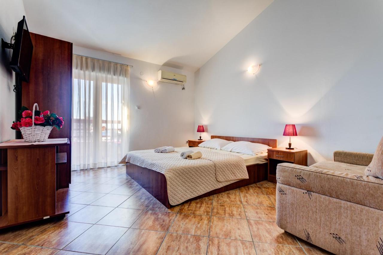 Villa Savovic Petrovac Екстер'єр фото
