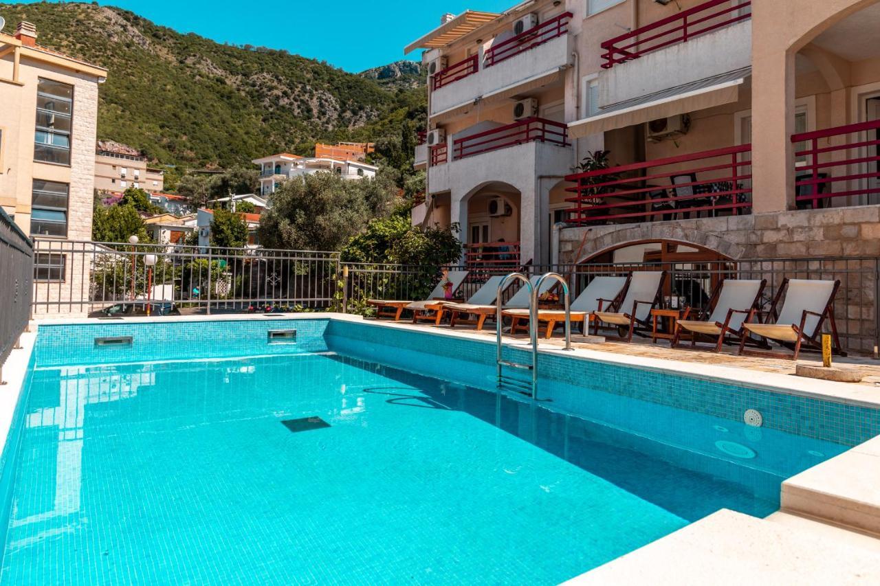 Villa Savovic Petrovac Екстер'єр фото