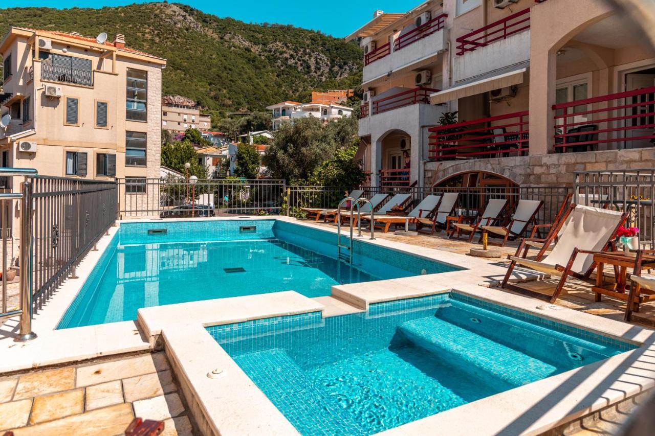 Villa Savovic Petrovac Екстер'єр фото