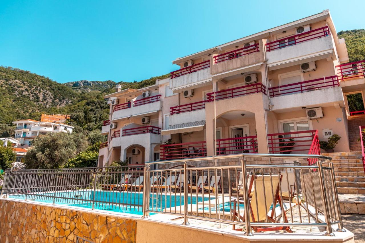 Villa Savovic Petrovac Екстер'єр фото