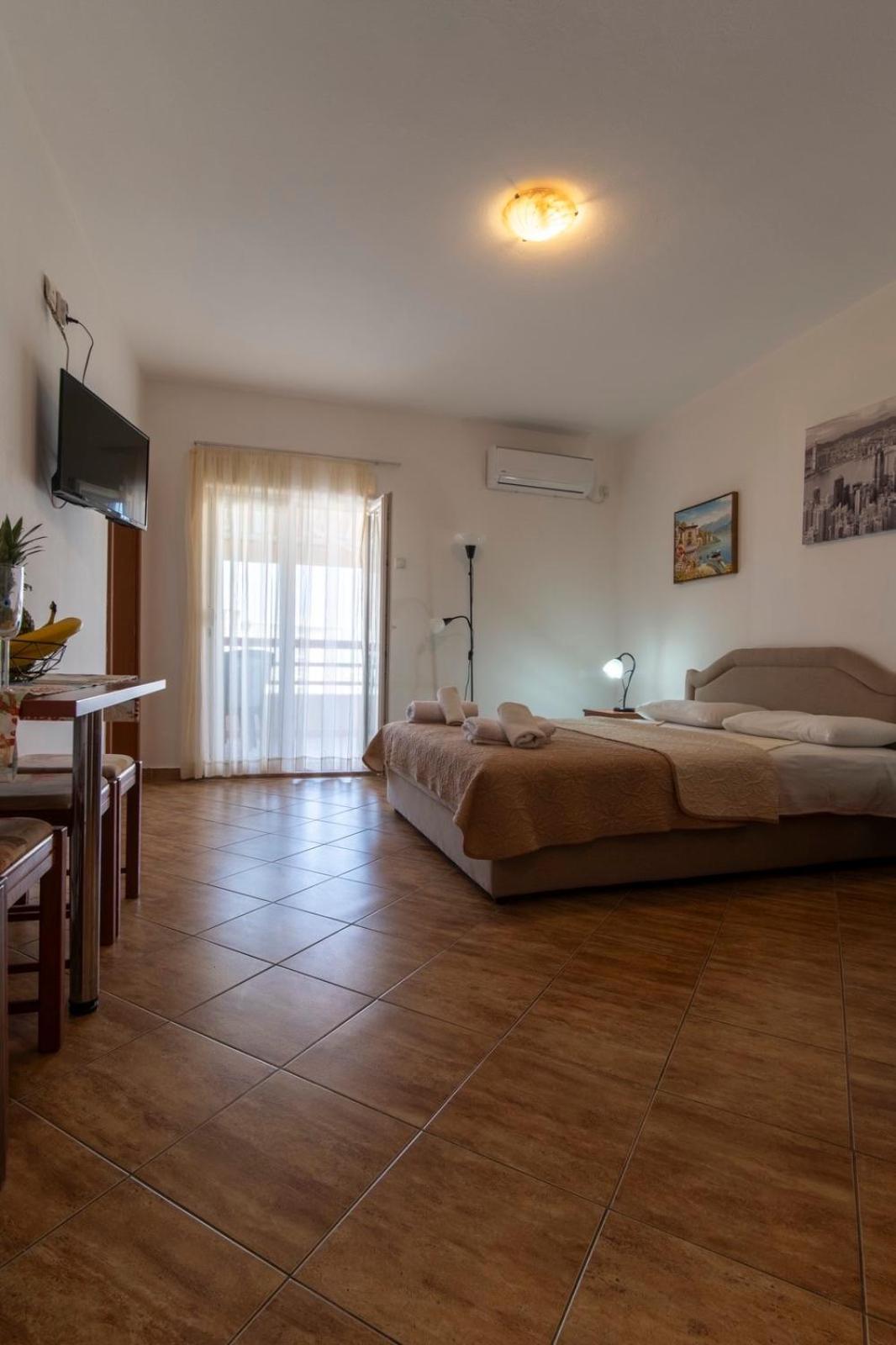 Villa Savovic Petrovac Екстер'єр фото